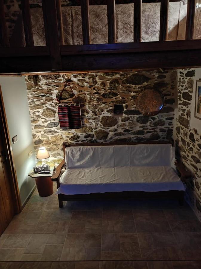 Willa Πέτροκτιστο Σπίτι. Stone House Karystos  Zewnętrze zdjęcie